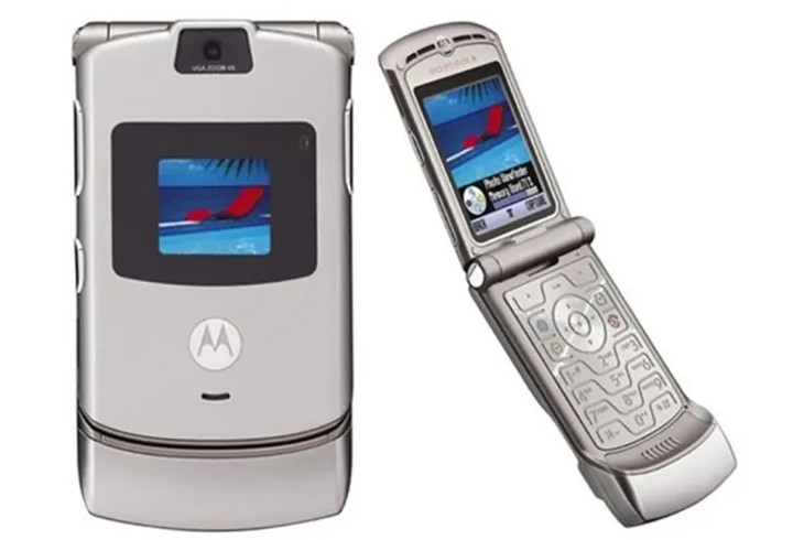 RAZR V3